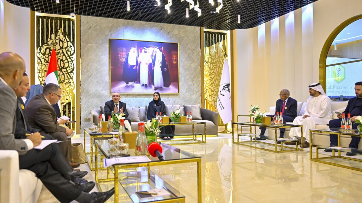أطلقتهما جامعة دبي الطبية ..”د.ليلى” و “د.علياء” أول مشروعين طبيين عالميا يعملان بالذكاء الاصطناعي