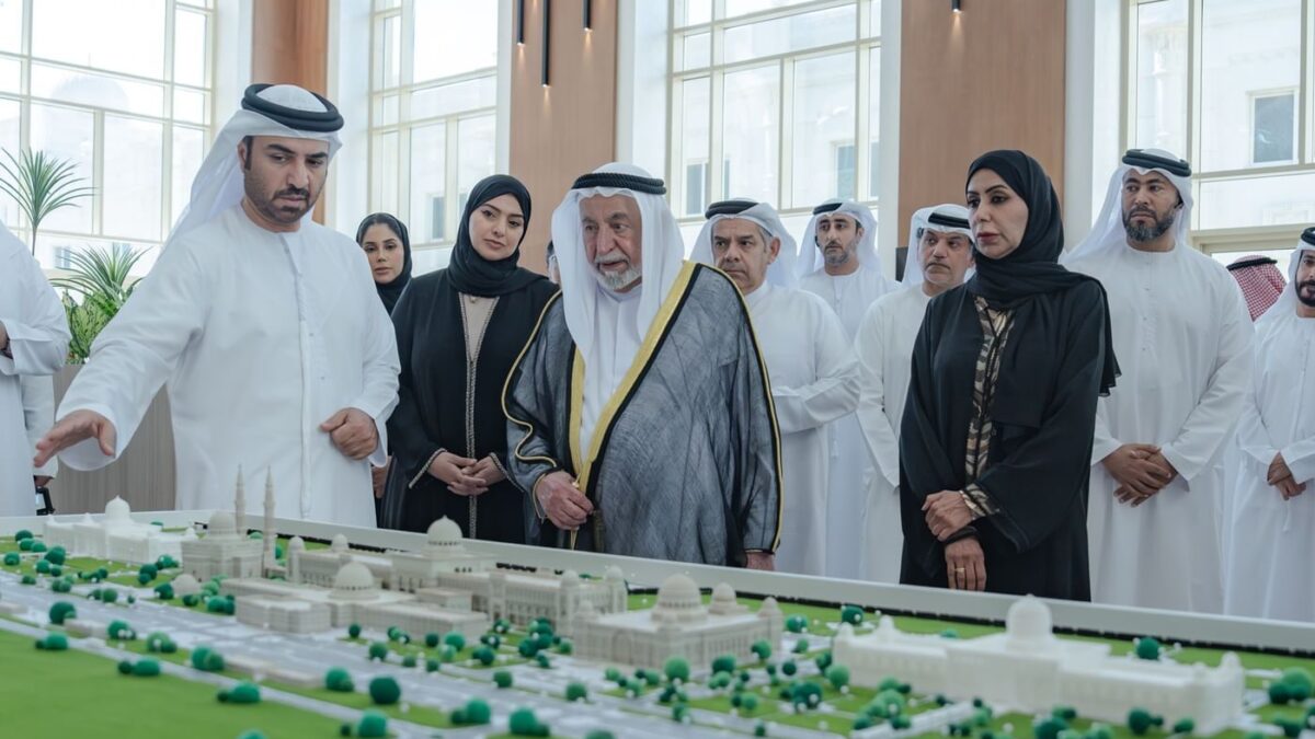 حاكم الشارقة يترأس اجتماع مجلس أمناء جامعة الذيد
